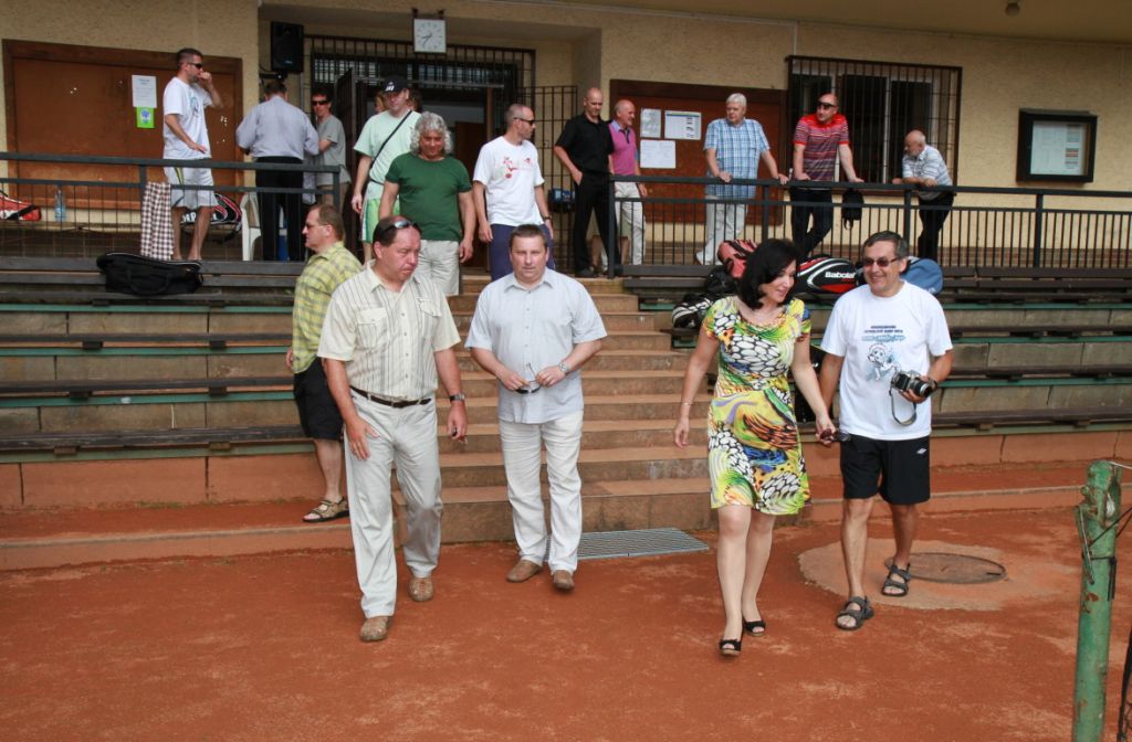 přijela starostka, můžeme začít